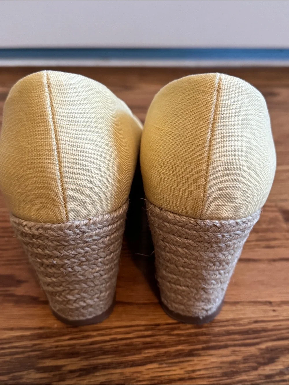 Kelly & Katie Yellow Peep Toe Espadrille Wedge Heels Size 9